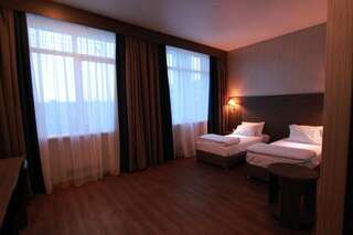 Гостиница Art Villa Краснодар Двухместный номер с 1 кроватью или 2 отдельными кроватями и базовыми удобствами-4